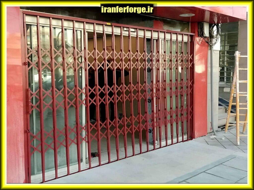 accordion-door-protection-apartment-ahi نکات مهم هنگام انتخاب درب آکاردئونی