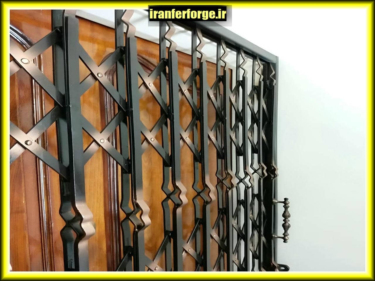 کاربرد درب آکاردئونی در محیط‌های مختلف