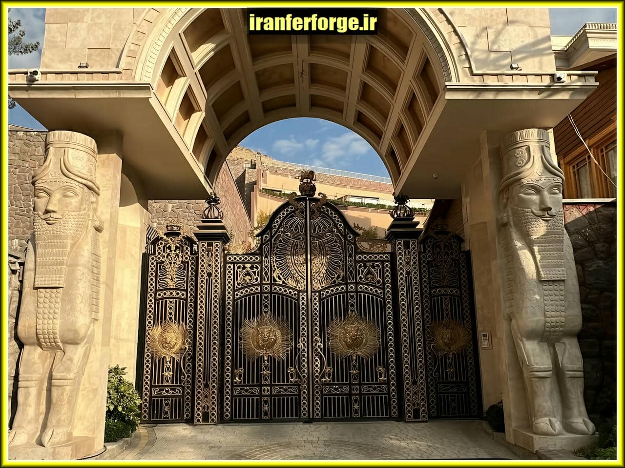 قیمت درب ویلایی فرفورژه چقدر است؟