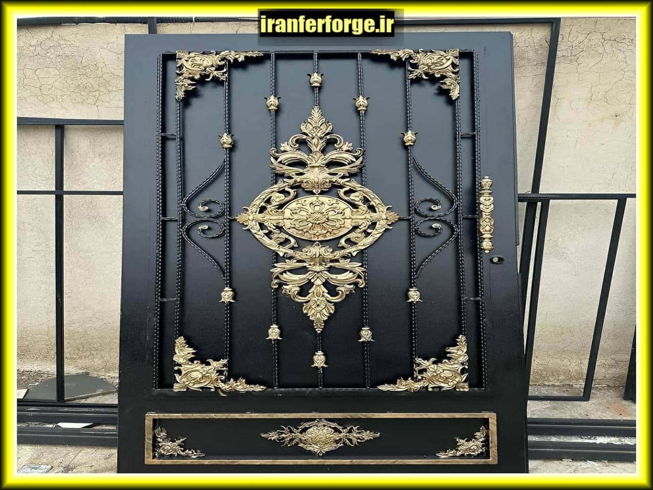 مراحل نصب درب فرفورژه