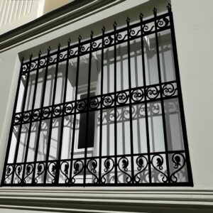 حفاظ پنجره مدل سلطنتی نیل