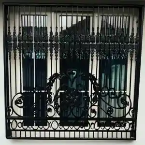 حفاظ پنجره مدل سلطنتی گلبرگ