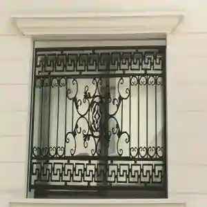 حفاظ پنجره مدل ورساچه