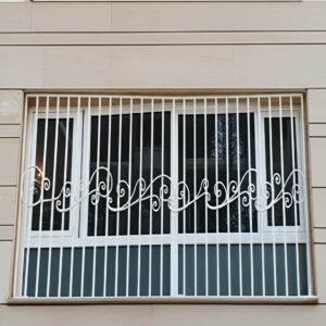 حفاظ پنجره مدل گل نیلوفری