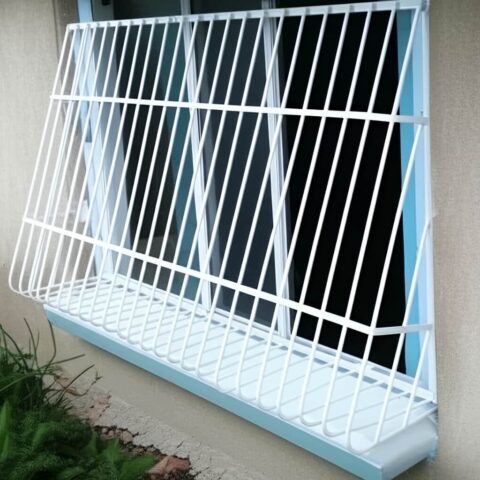 حفاظ پنجره مدل سبدی ارکیده با جاگلدانی