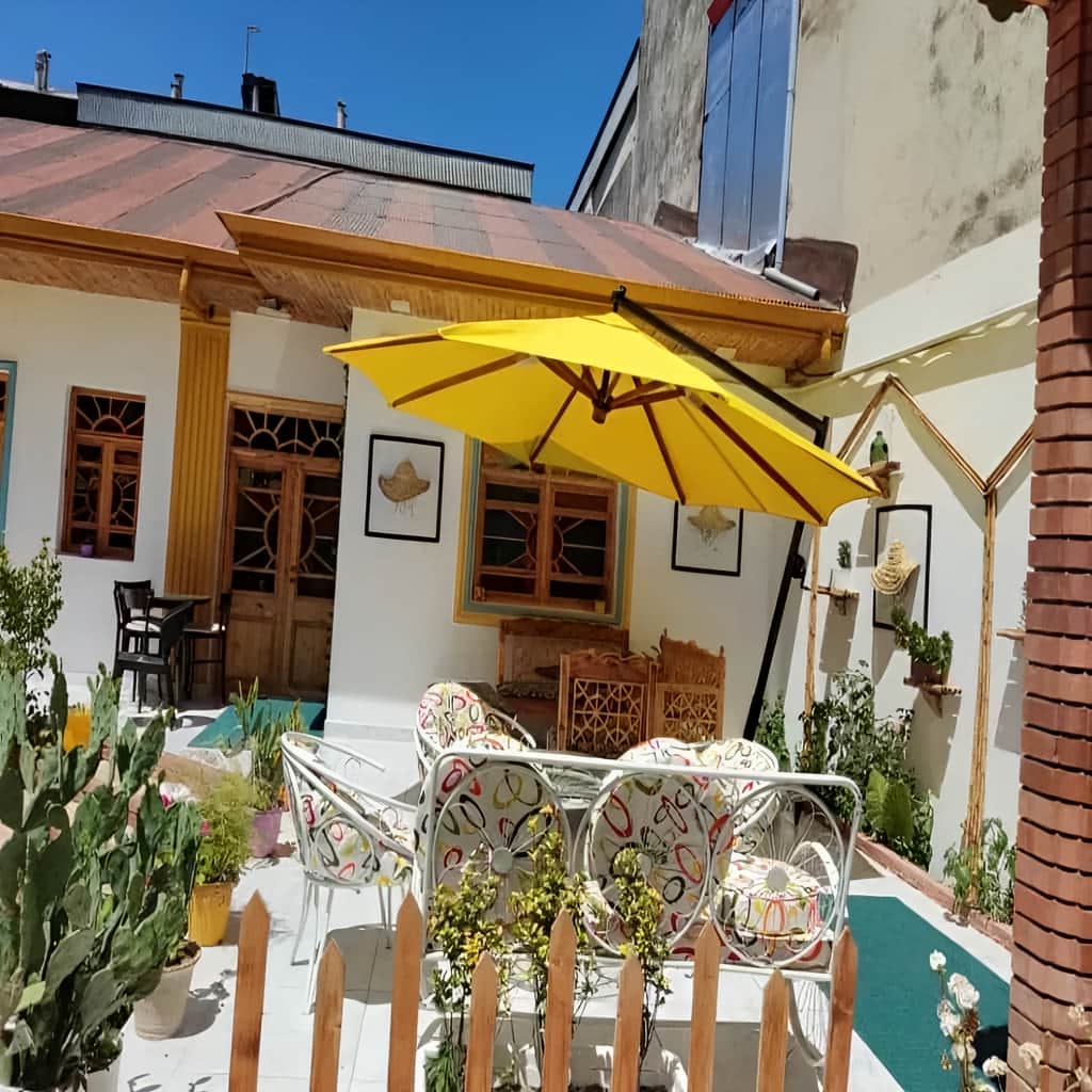 سایبان‌ برقی ریلی چتری