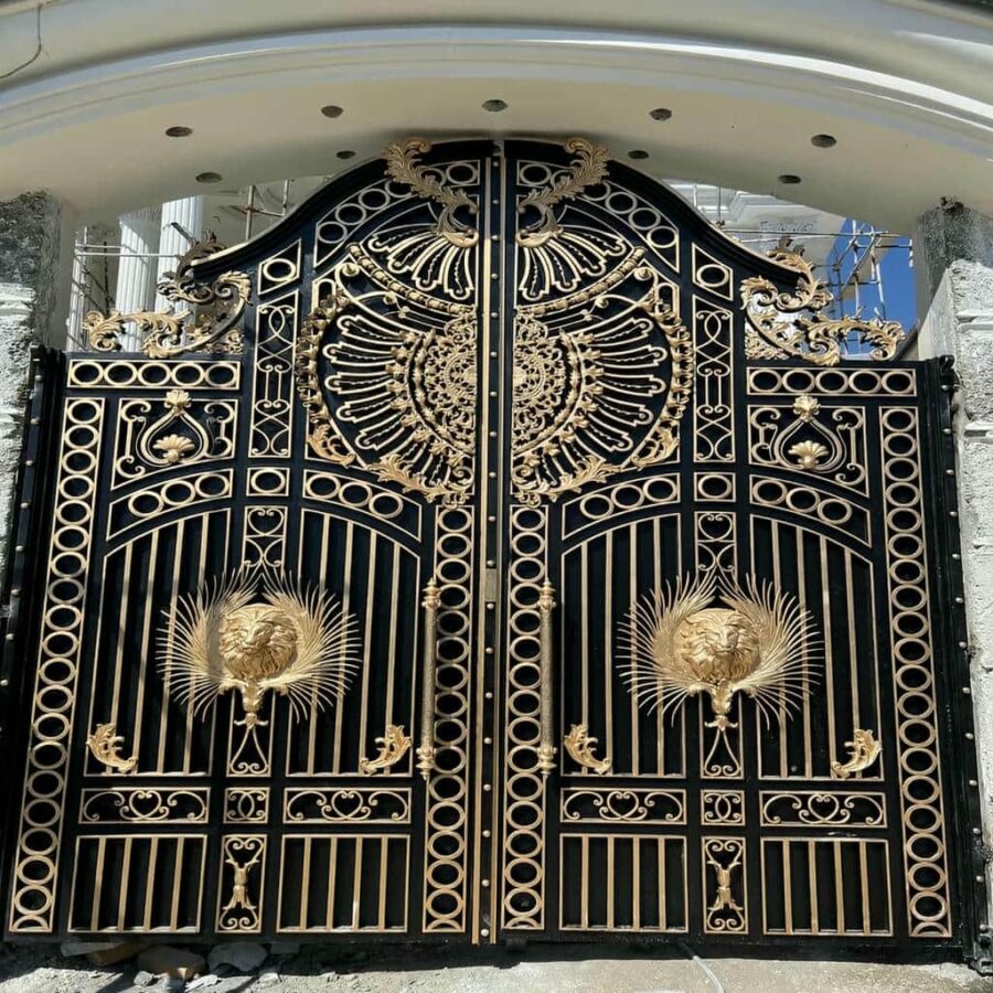 فروش درب حیاط ساختمان لوکس کلاسیک