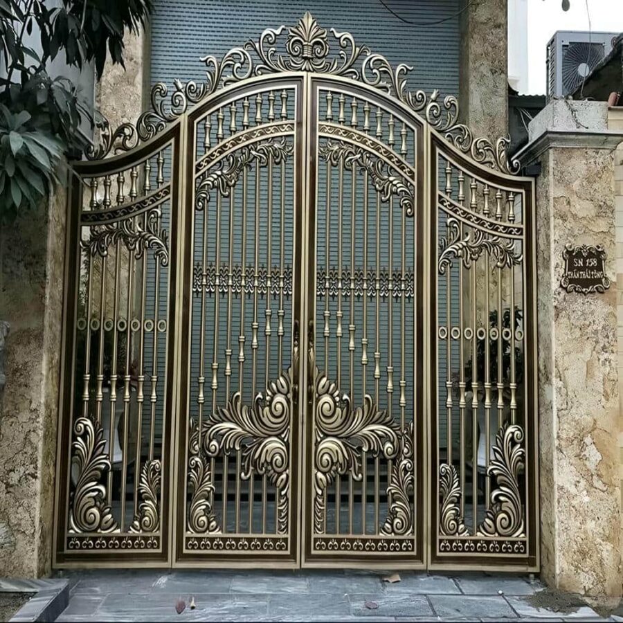 قیمت درب حیاط آهنی ارزان ساده