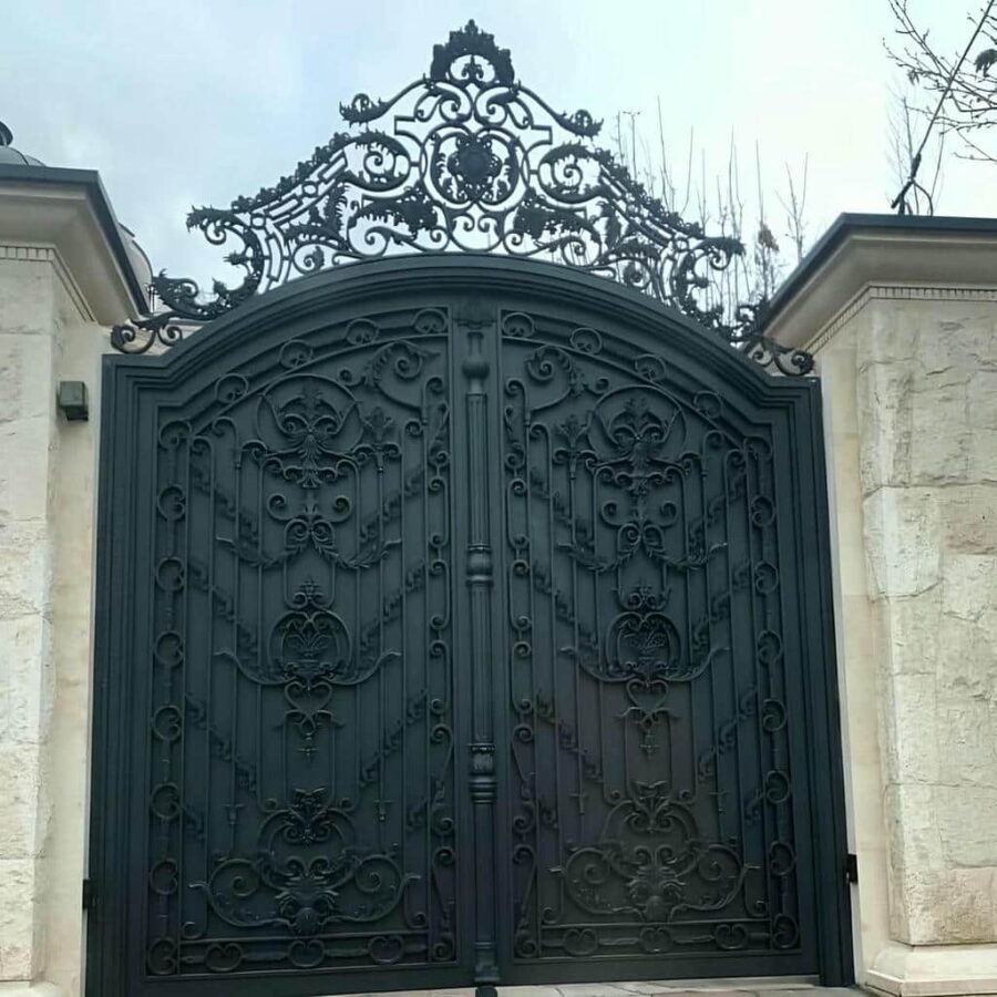 نصب درب باغی ویلایی هماهنگ با نمای سنگی