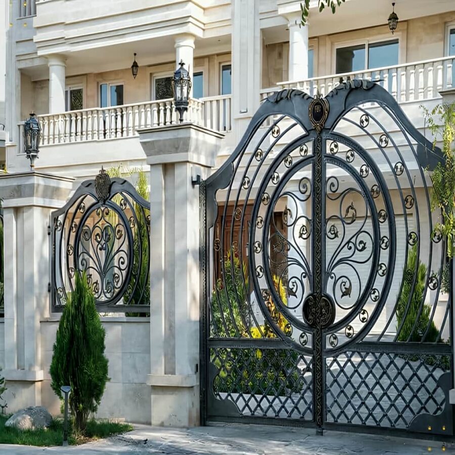 نصب درب فلزی دایره مصور ورق دار