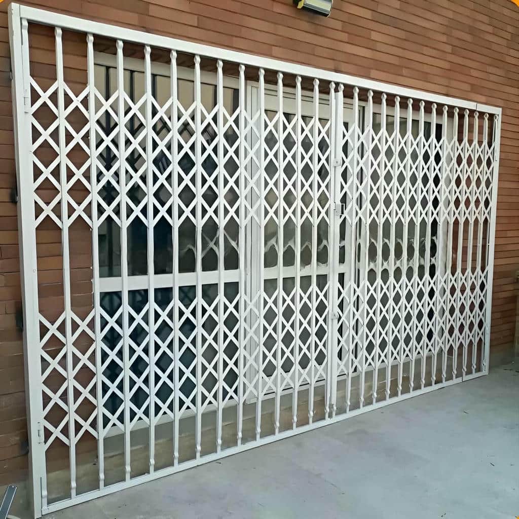 درب آکاردئونی در استان مازندران