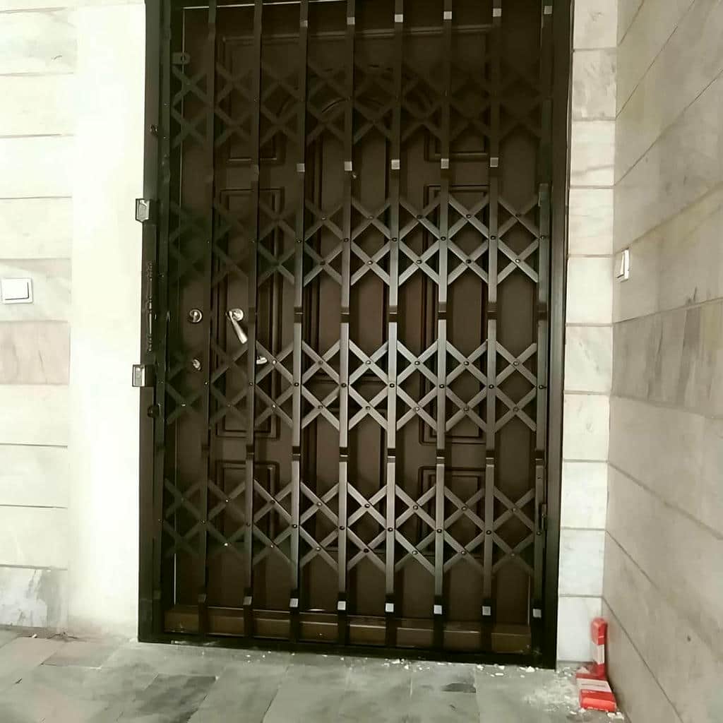 خرید درب آکاردئونی حفاظ خانه رنگ مقاوم در سمنان