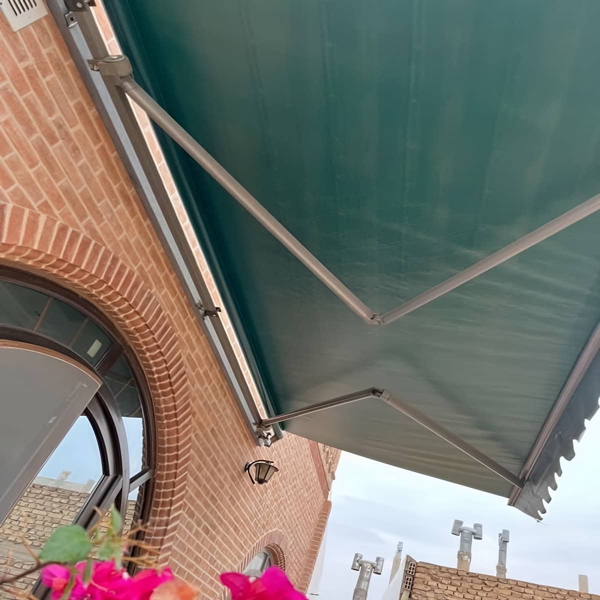 سایبان برقی اتوماتیک در اراک