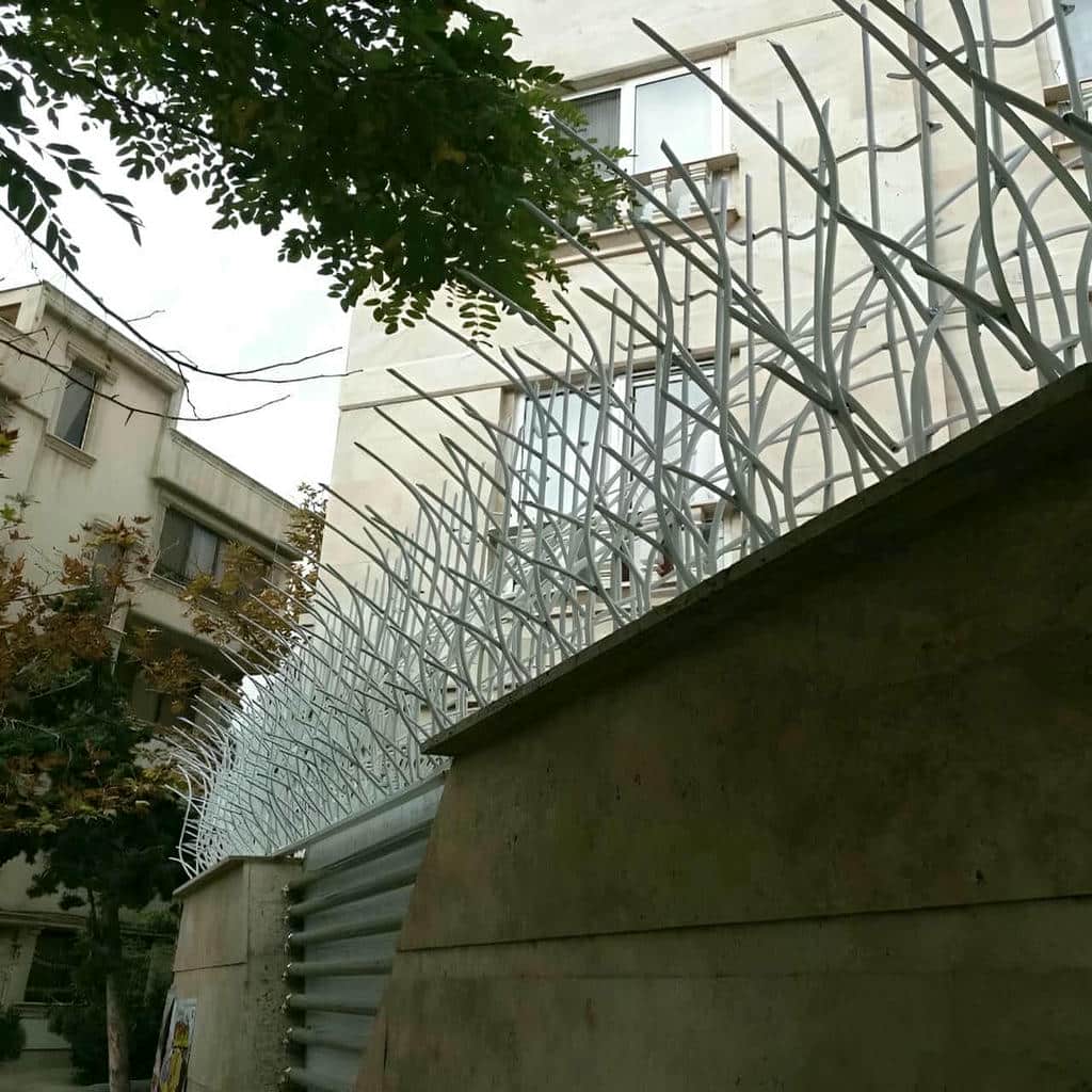 نصب حفاظ شاخ گوزنی ویلا باغ در ساوه