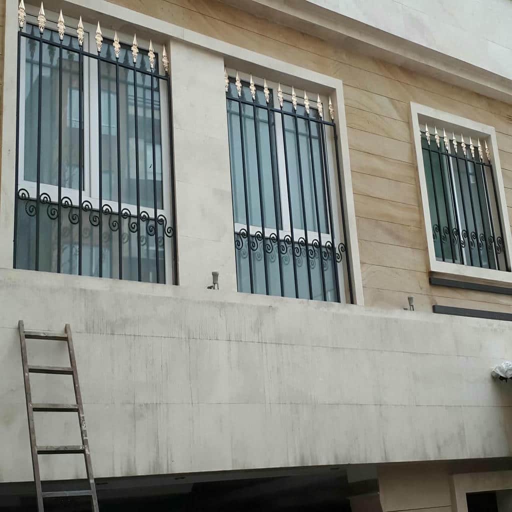 حفاظ پنجره با اتصال محکم و نصب اصولی