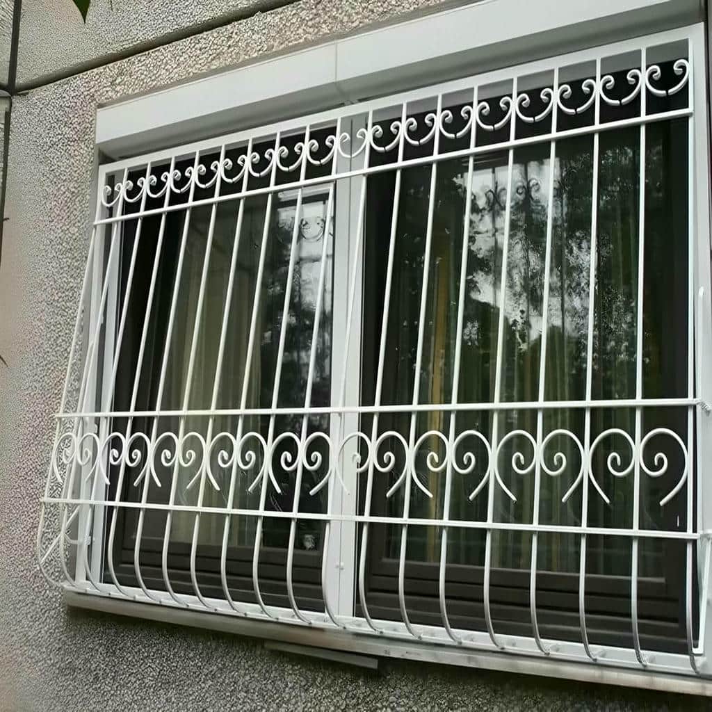 نصب حفاظ پنجره فلزی آهنی در کردان