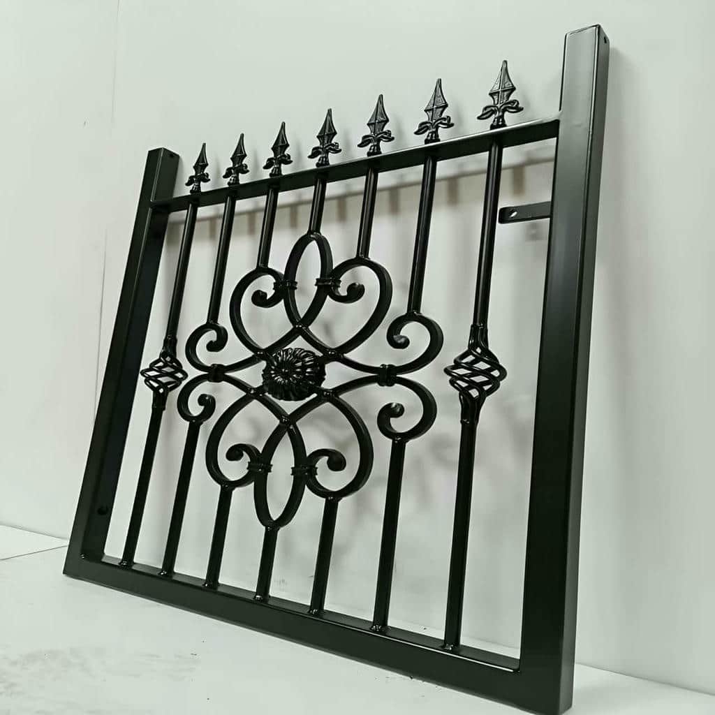 خرید حفاظ پنجره فلزی ساده در شهرکرد