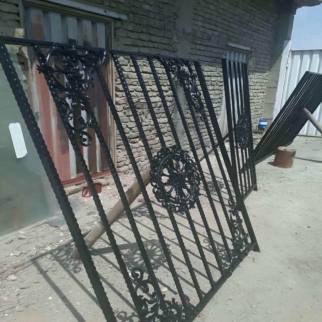 قیمت حفاظ پنجره فلزی فرفورژه در کمال شهر