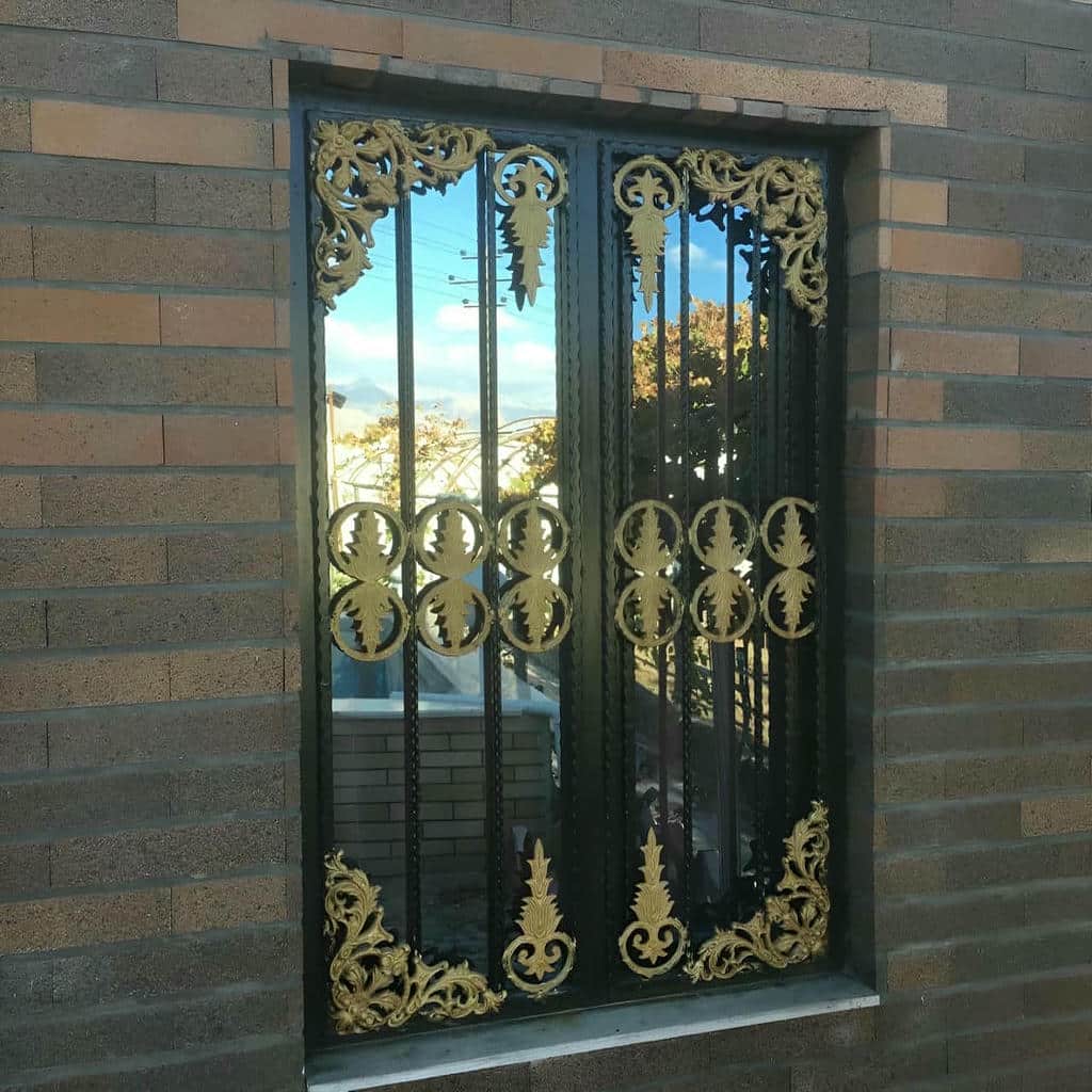 قیمت حفاظ پنجره فلزی فرفورژه در اندیشه