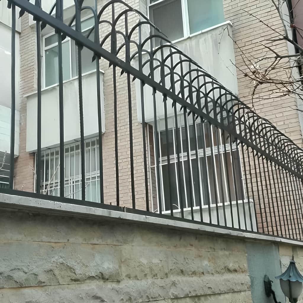 حفاظ سرنیزه ای با جوشکاری دقیق در بخش های اصلی