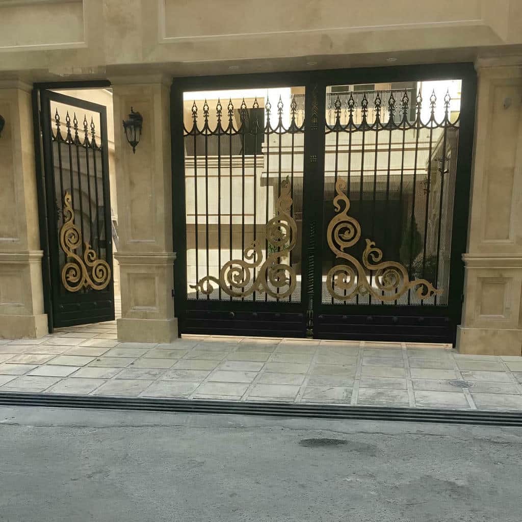 کارخانه درب حیاط پارکینگ حیاط در مهرشهر کرج