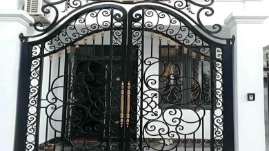 درب حیاط در آبسرد