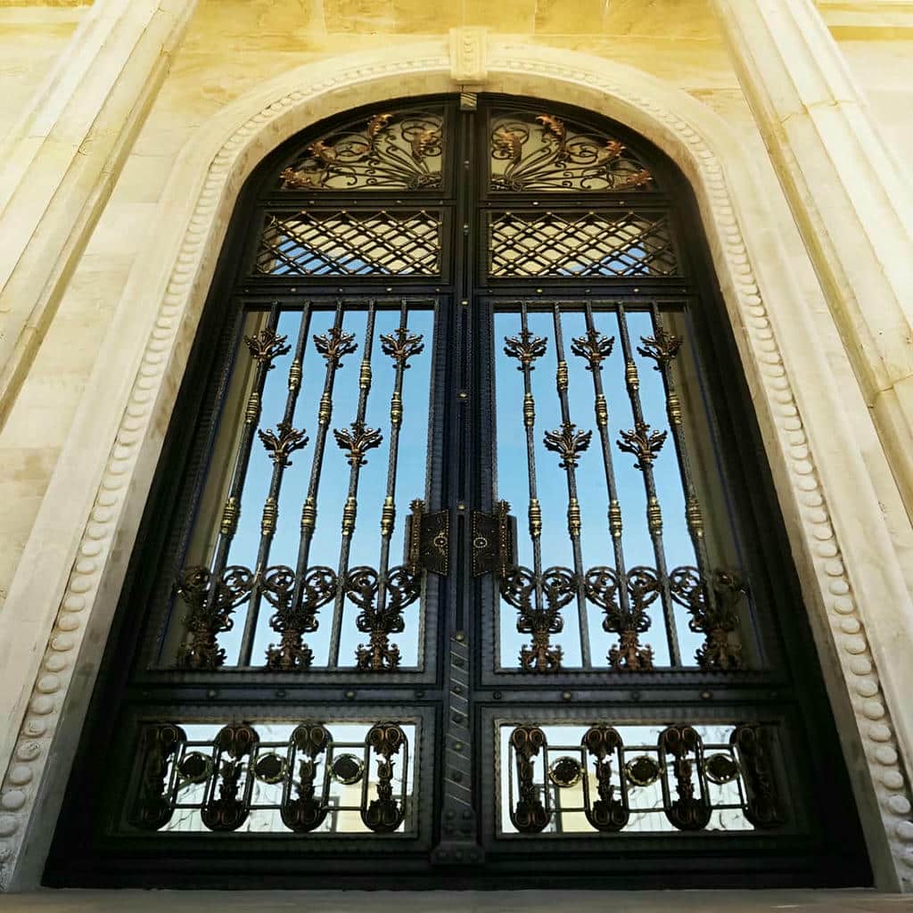 درب حیاط فرفورژه در ساوه