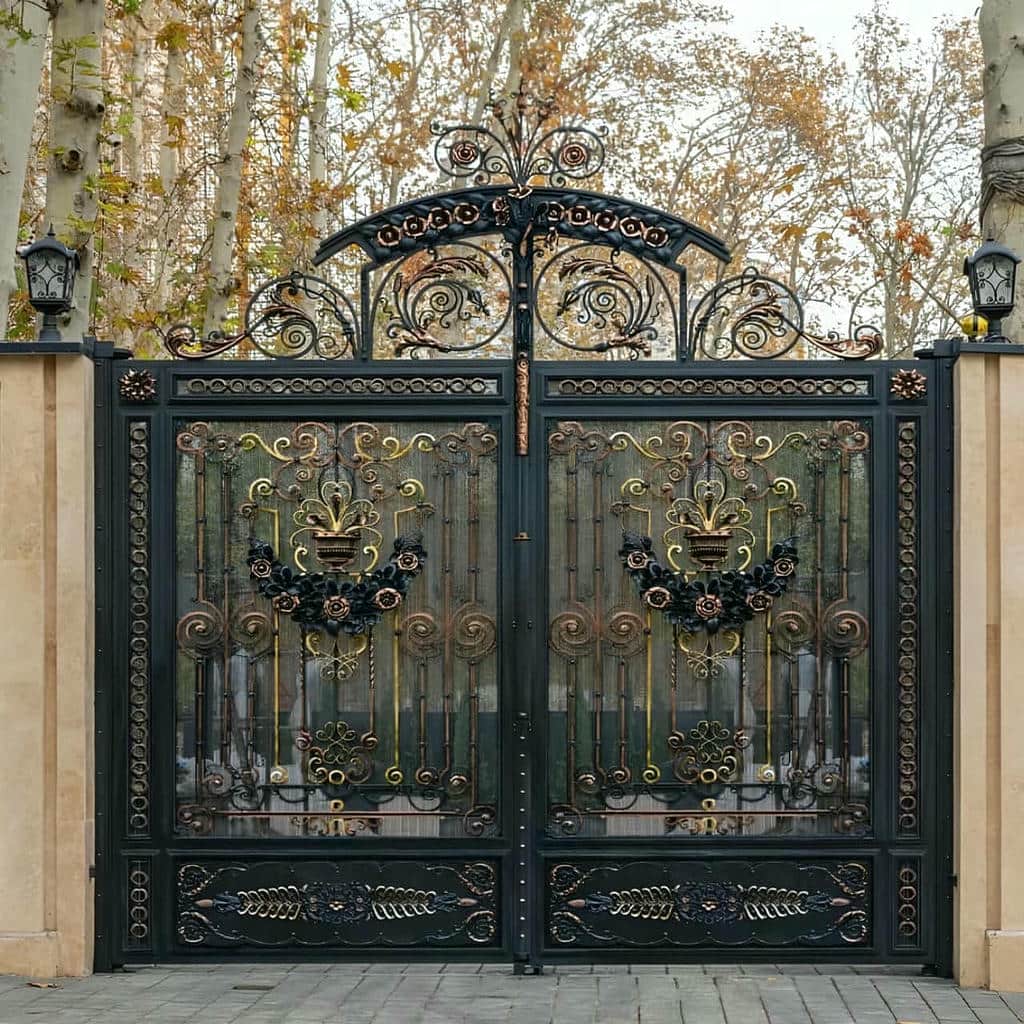 خرید درب حیاط فرفورژه جوشکاری دقیق در همدان