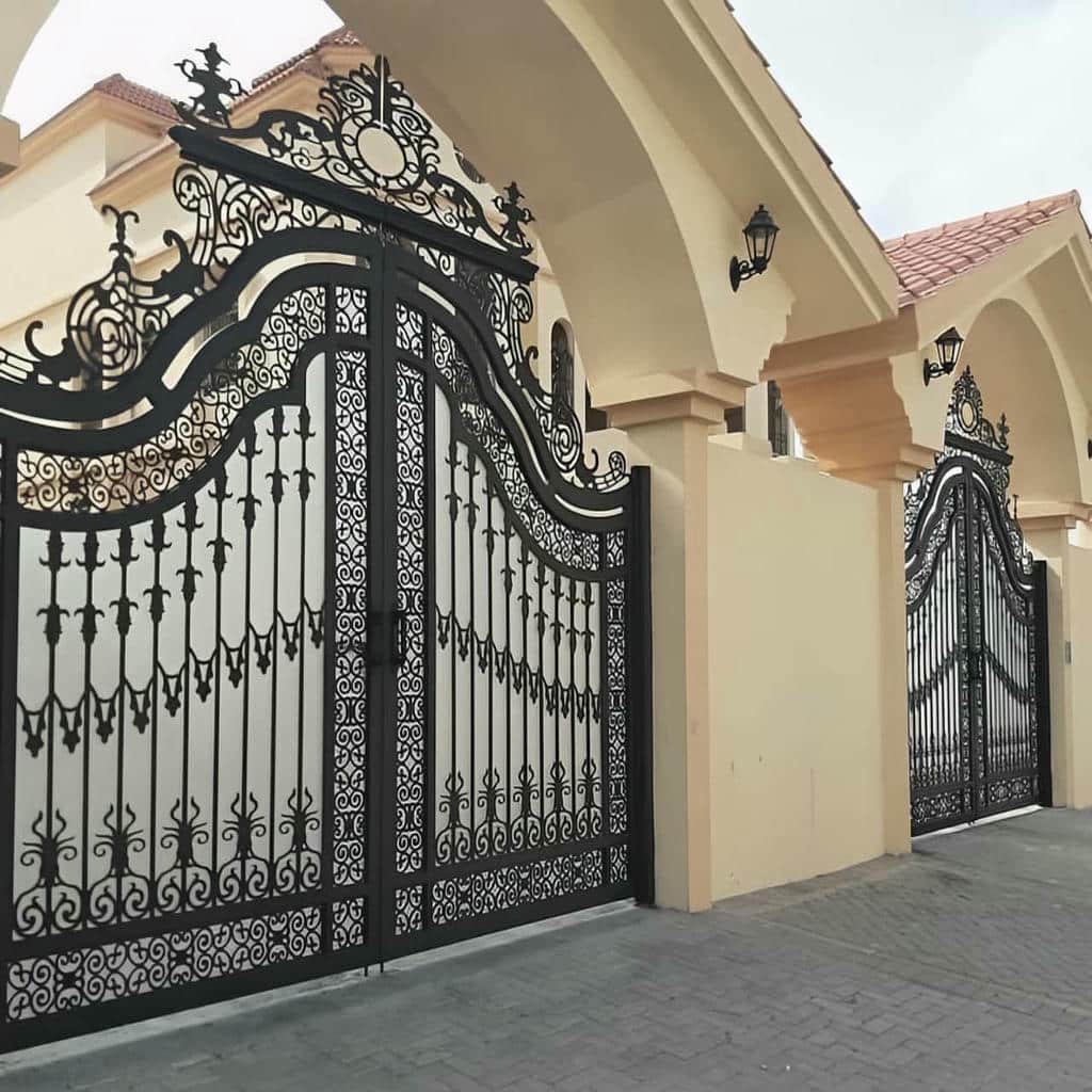 درب حیاط فرفورژه در ارومیه