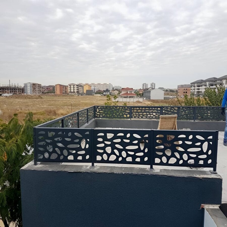 نرده سی ان سی ایمن بالکن با پوشش دید کنترل شده