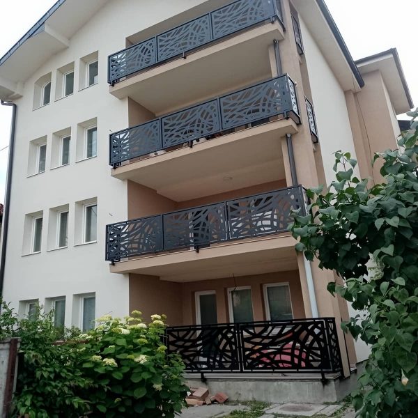 نرده سی ان سی ایمن بالکن