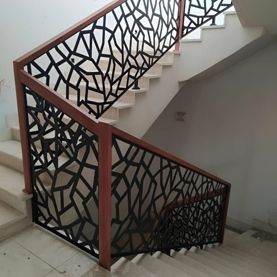 نرده سی ان سی مینیمال مدرن با پوشش کوره ای بادوام