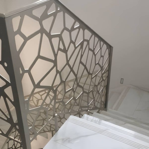 پنل دکوراتیو نرده سی ان سی