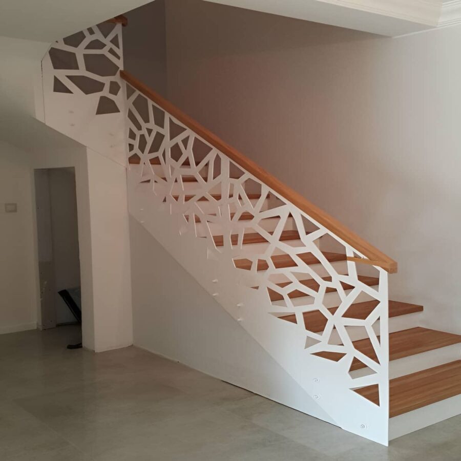 نرده سی ان سی مینیمال مدرن با رنگ مات یکدست