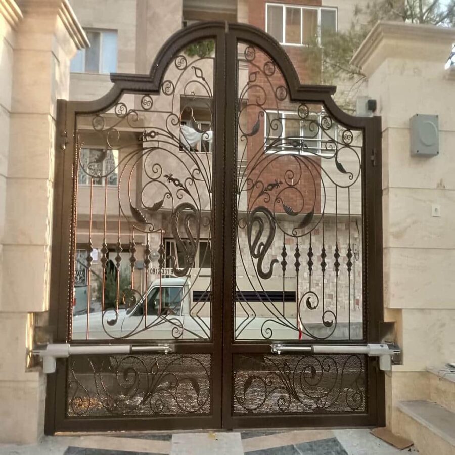 جک درب پارکینگی با برد کنترل و سیم کشی مرتب