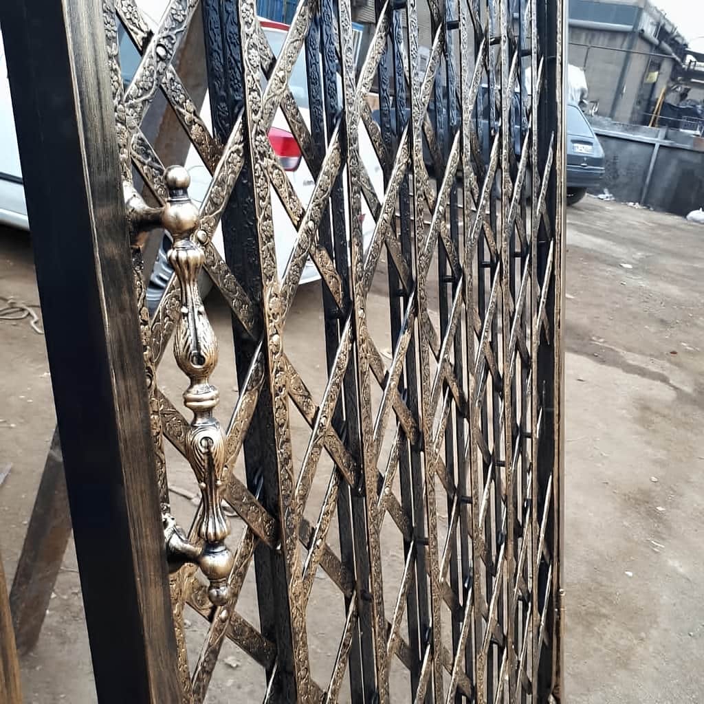 مدل تزئینی درب آکاردئونی پنج گل دوبل