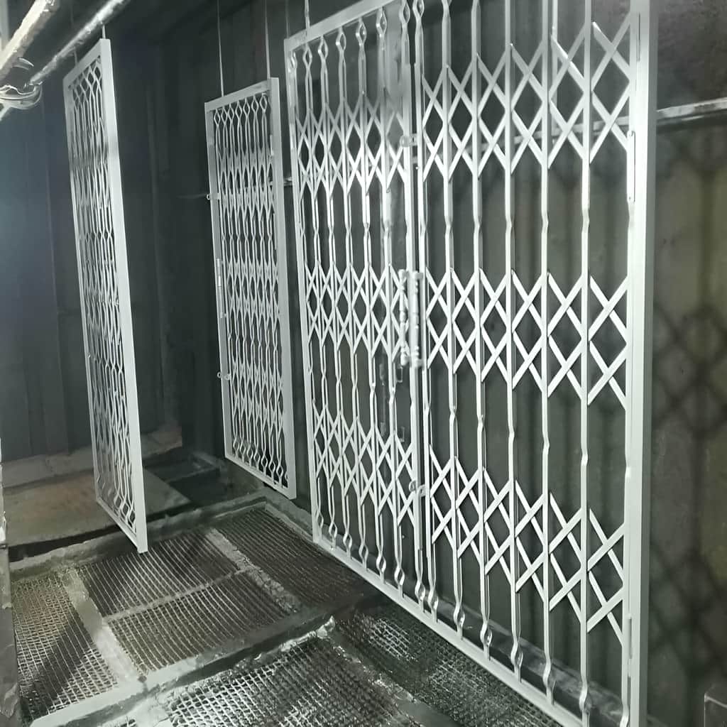 طرح تسمه باریک درب آکاردئونی سه گل