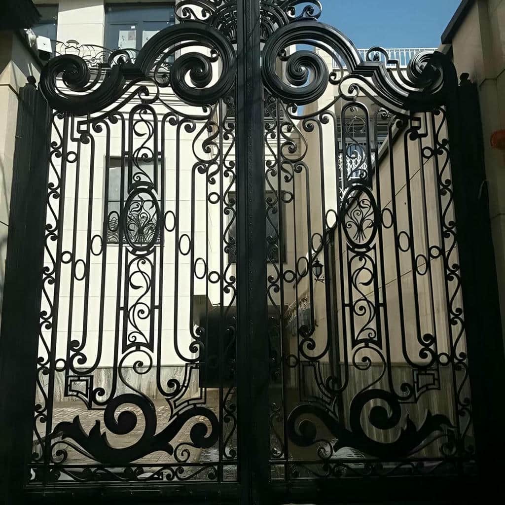 فروش درب حیاط شاسی سنگین با طرح سفارشی