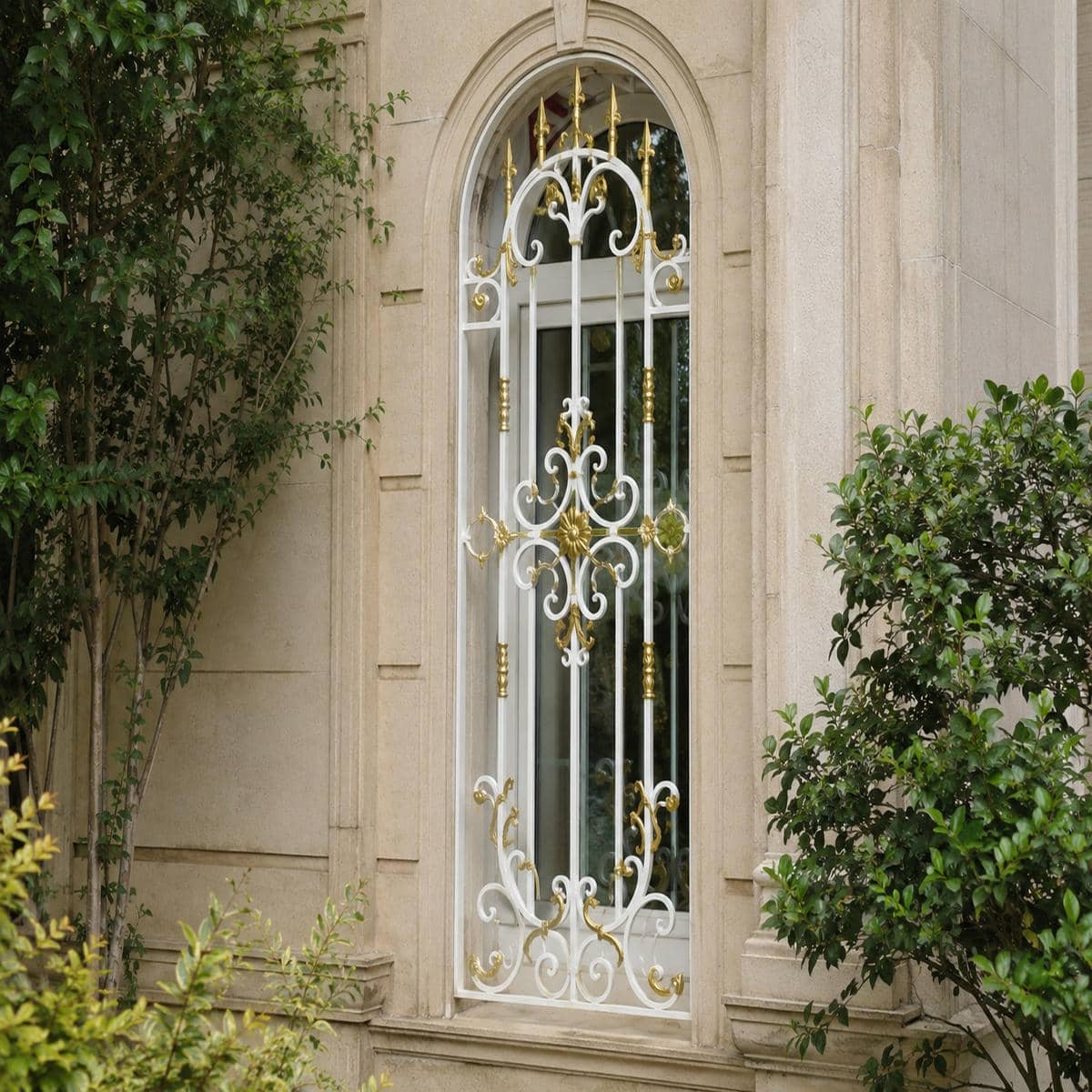 8 مدل نرده پنجره فلزی شاسی دار