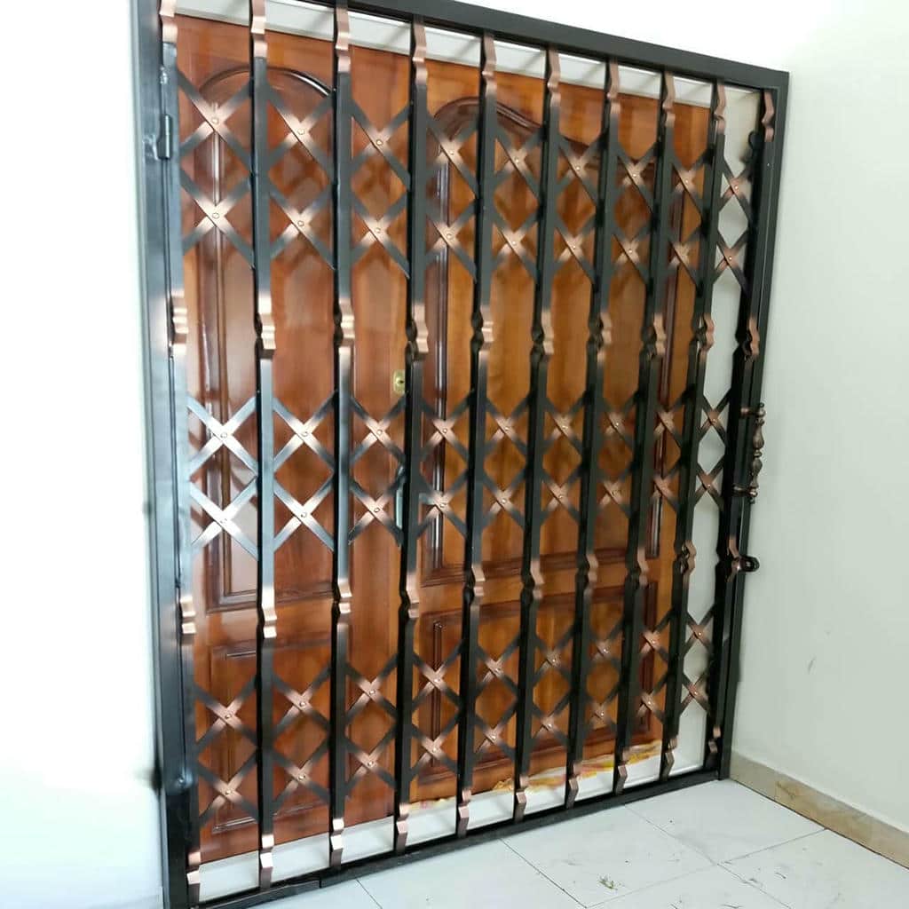 طرح ساده درب آکاردئونی طرح دار لوزی
