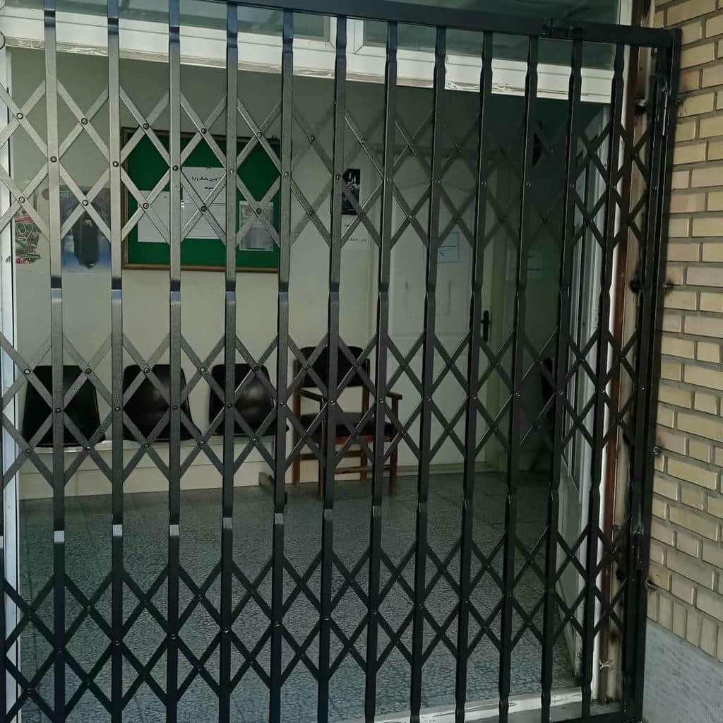 طرح چهار گل حفاظ درب ضد سرقت فلزی