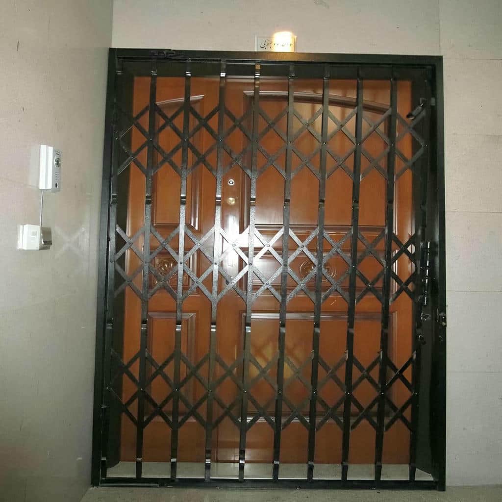 مدل سه گل درب آکاردئونی واحد اداری