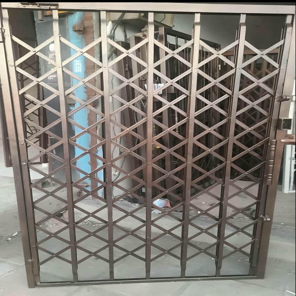 مدل چهار گل درب آکاردئونی قفل مخفی کتابی