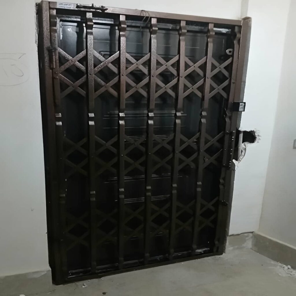 سفارش درب ریلی آکاردئونی کم جا متناسب با ورودی