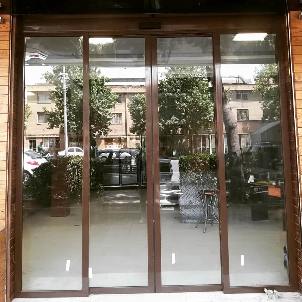 خدمات نصب درب اتوماتیک شیشه ای تلسکوپی عرض کم