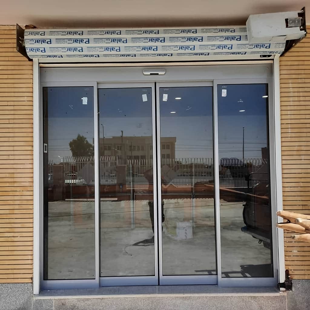 خدمات نصب اپراتور درب شیشه ای کشویی خدمات نصب اپراتور درب شیشه ای کشویی