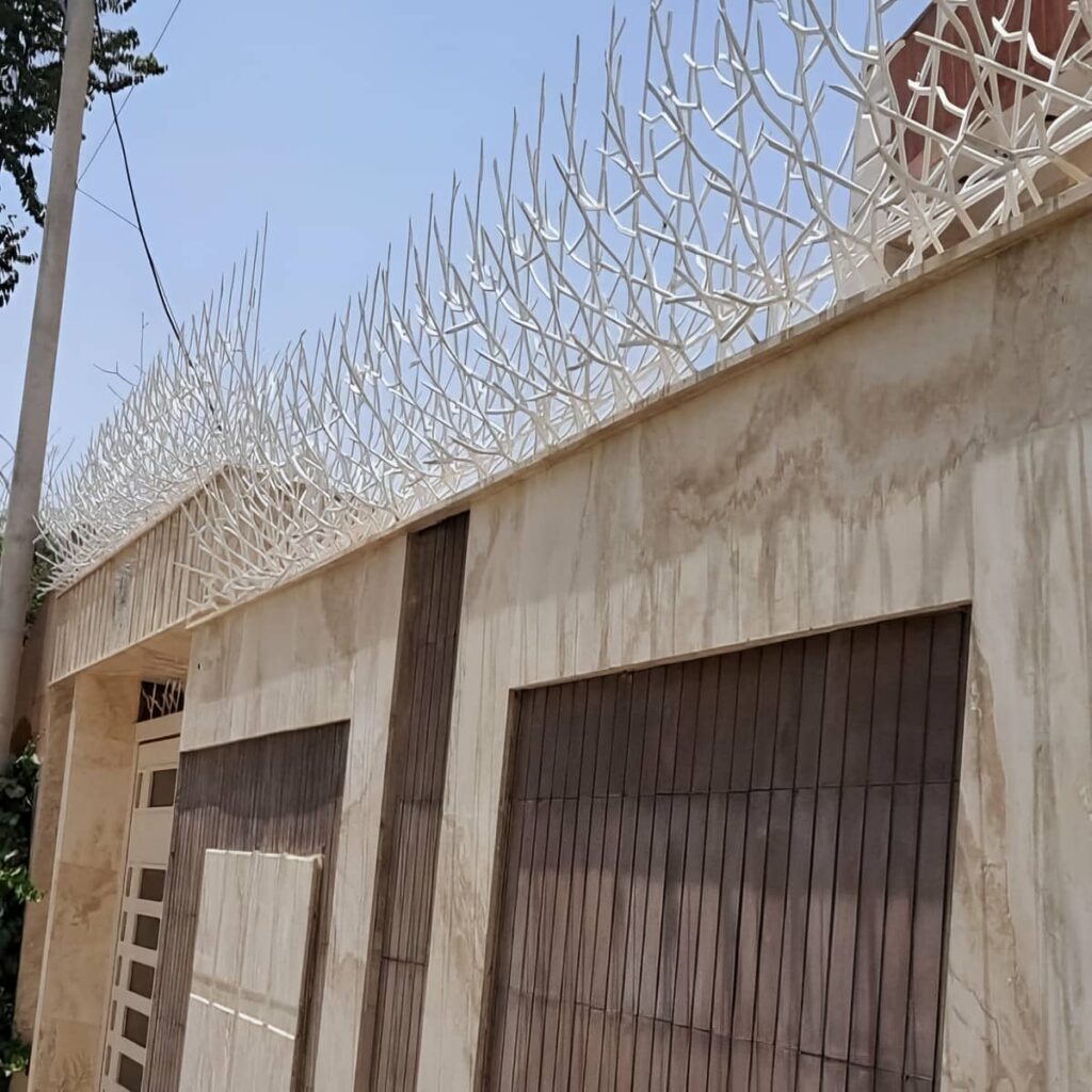 سفارش حفاظ میلگرد آجدار متناسب با ارتفاع دیوار