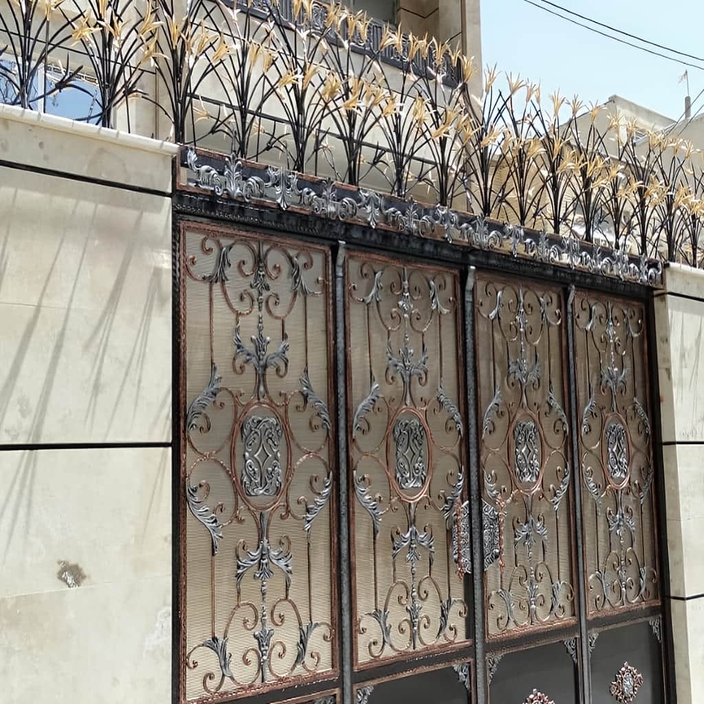 سفارش حفاظ لیلیوم متناسب با نمای ویلا