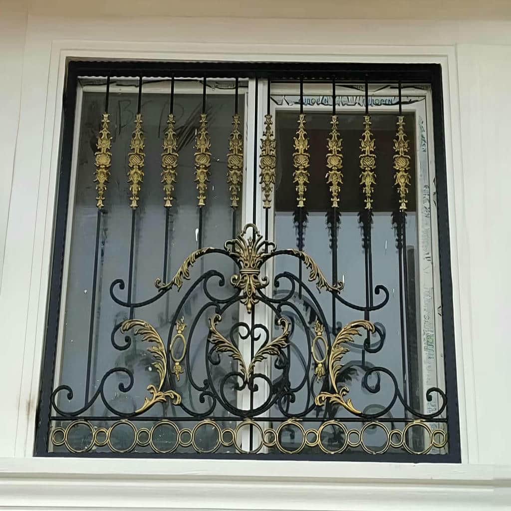 اجرای حفاظ پنجره شیک قاب دار مینیمال