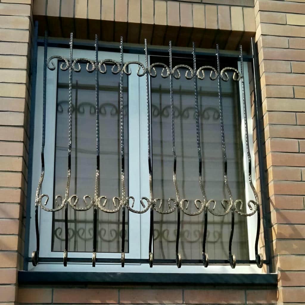 نصب حفاظ پنجره ویلایی داخل دهانه